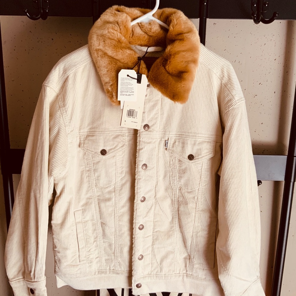 Levi’s oversized corduroy trucker jacket